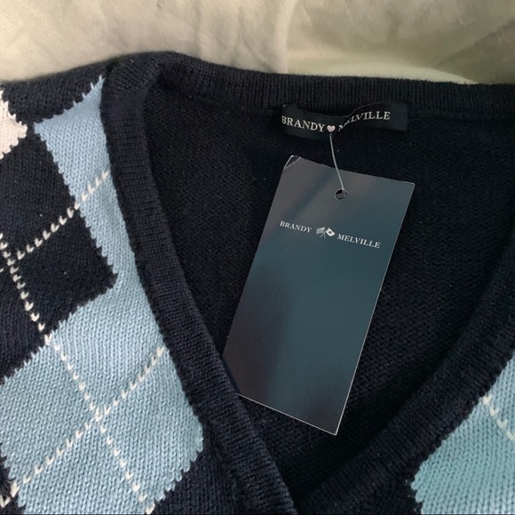 brandy melville elizabeth sweater - Picture 3 of 4